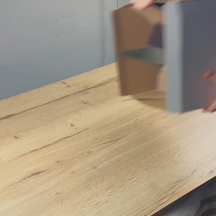 Video showing Horween leather off cuts