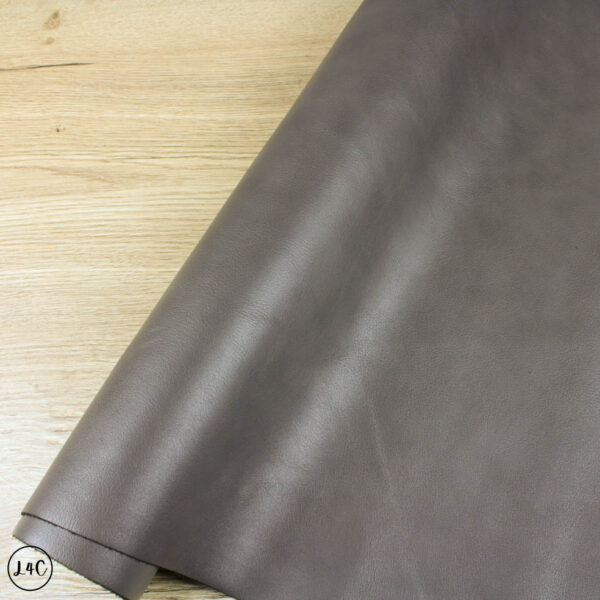 Grey Leather Hide, 1.5 - 1.6 mm, 16 sq ft